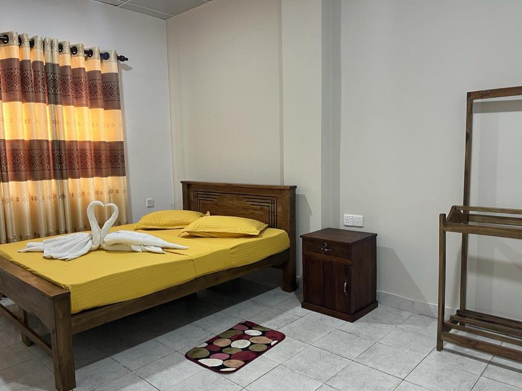 The Lake Round Guest House Канди Экстерьер фото